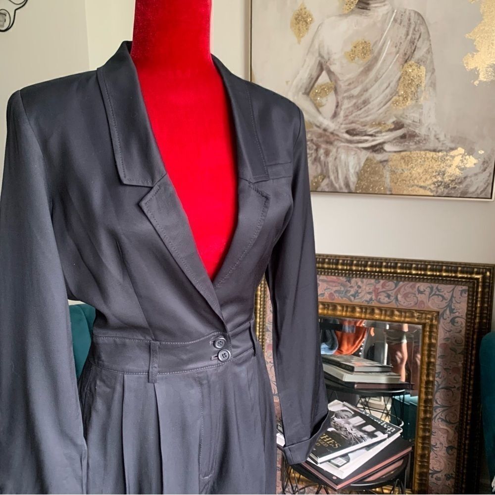 CLUB MONACO BLACK ROMPER - Picture 3 of 15